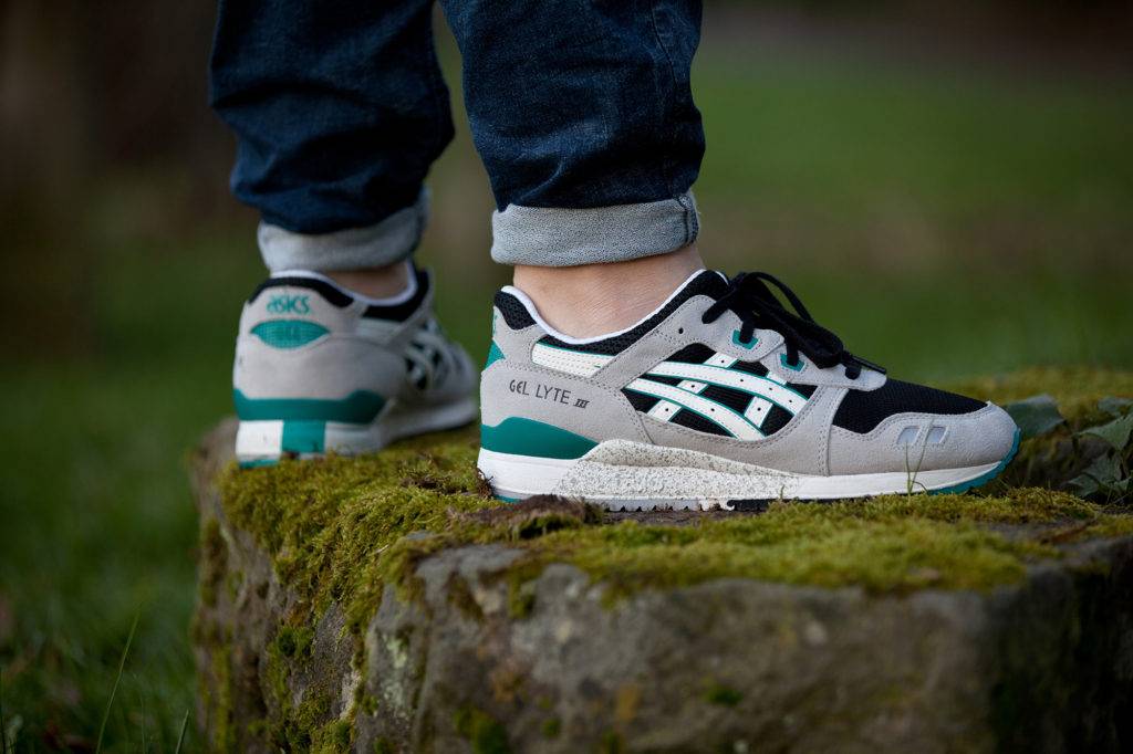ASICS Gel Lyte III Grey/Black/Teal Kết hợp xuất sắc với Jorger hoặc jean bó ASICS Gel Lyte III Grey/Black/Teal Kết hợp xuất sắc với Jorger hoặc jean bó