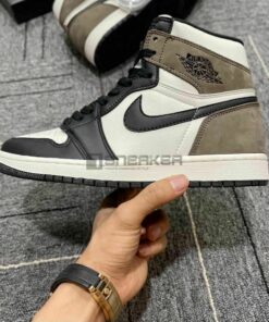 Home 50 Nike Air Jordan 1 Retro High Dark Mocha