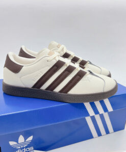 Home 70 adidas x Foot industry gazelle cream white 3